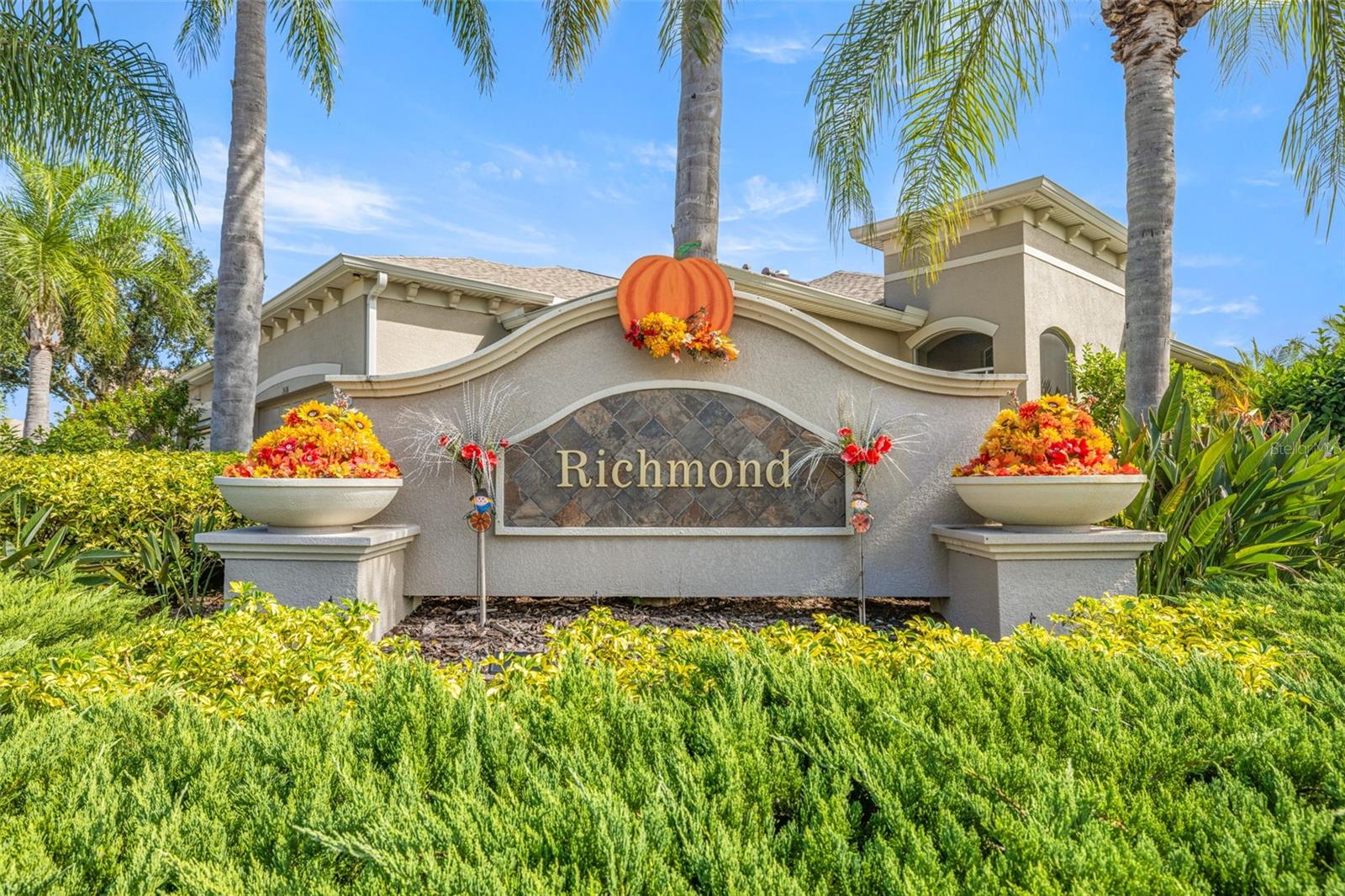 SUN CITY CENTER - RICHMOND VILLAS AT KINGS POINT - Residential