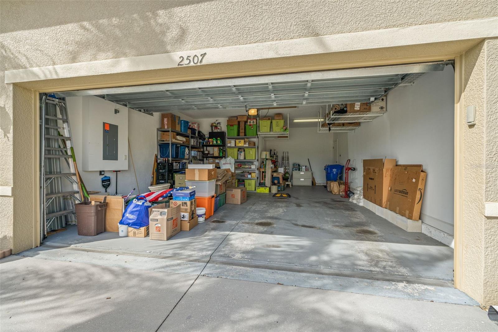 SUN CITY CENTER - RICHMOND VILLAS AT KINGS POINT - Residential