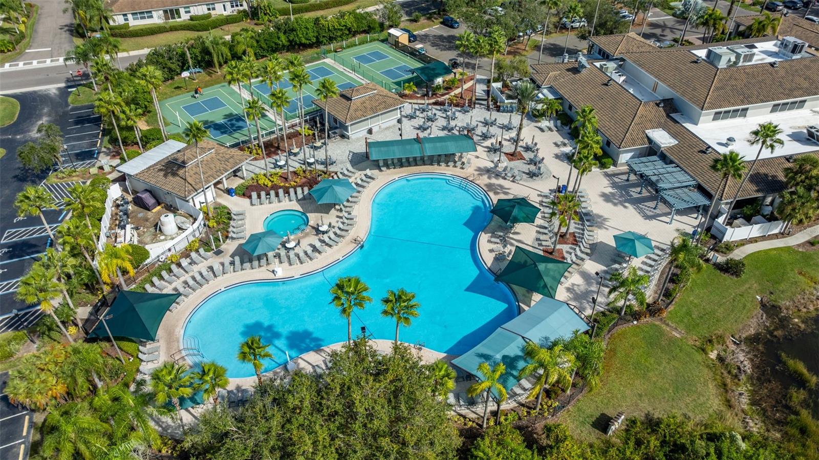 SUN CITY CENTER - RICHMOND VILLAS AT KINGS POINT - Residential