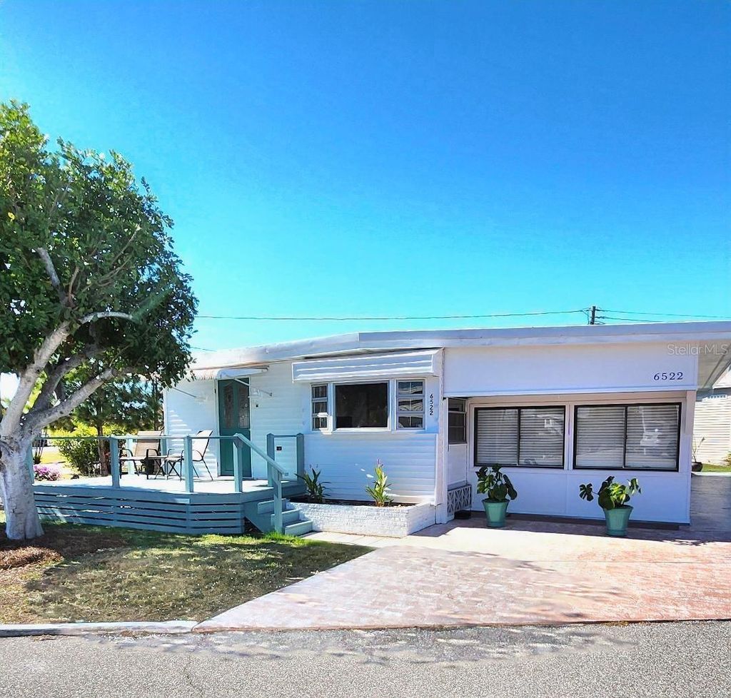 Photo of 6522 Massachusetts Street, Bradenton, FL 34207 (MLS # A4679982)