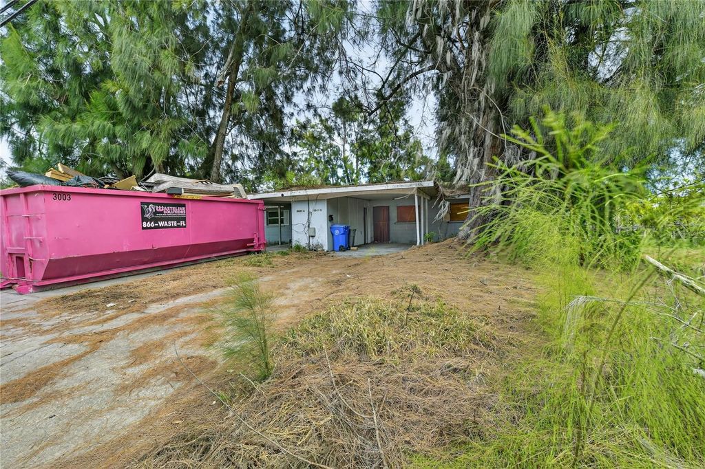 Photo of 5601 16th Street W, Bradenton, FL 34207 (MLS # O6370978)