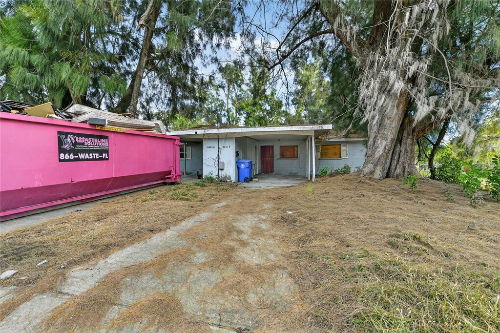 Photo of 5601 16th Street W, Bradenton, FL 34207 (MLS # O6370978)