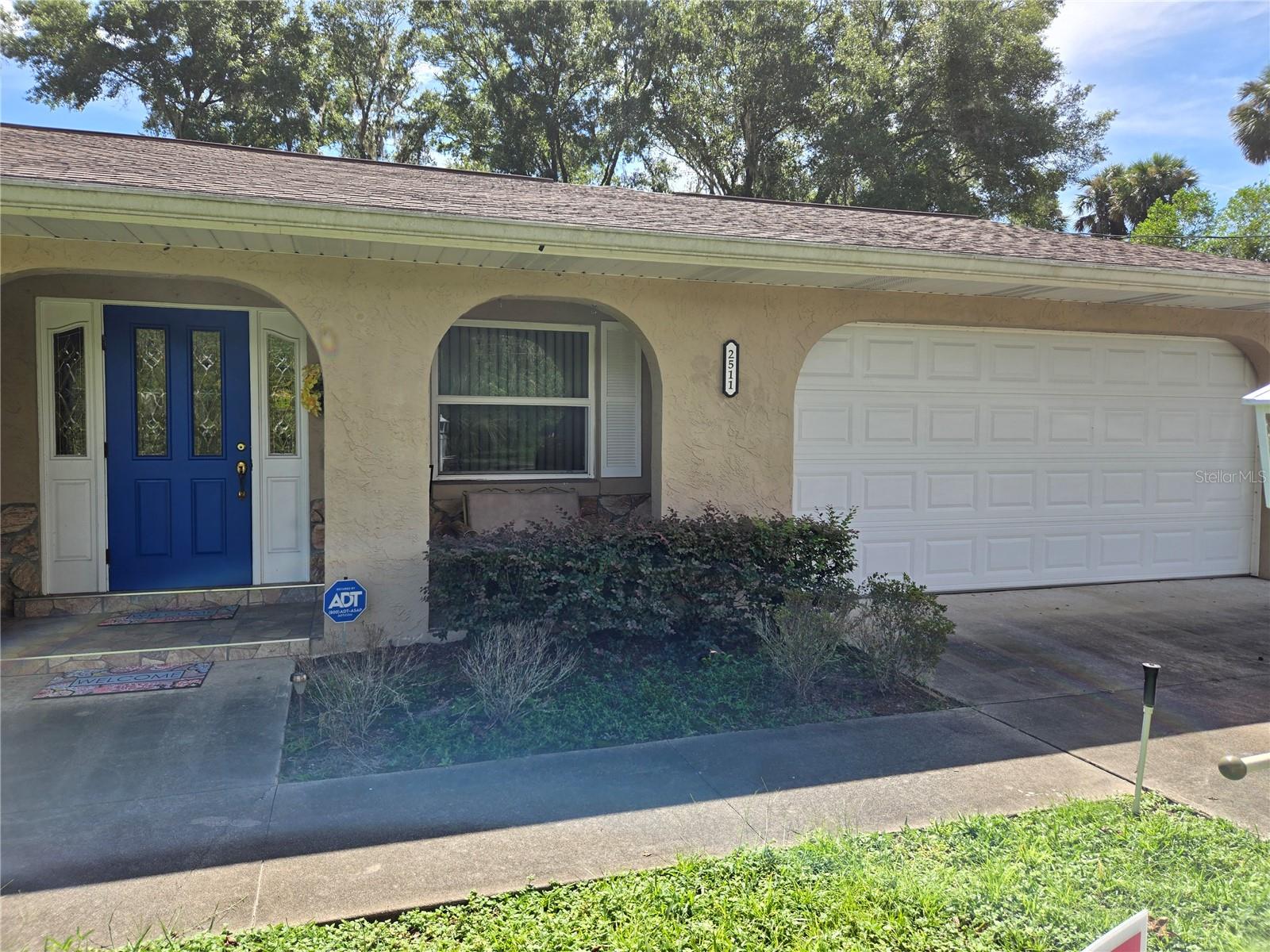 2511 GRAND AVENUE