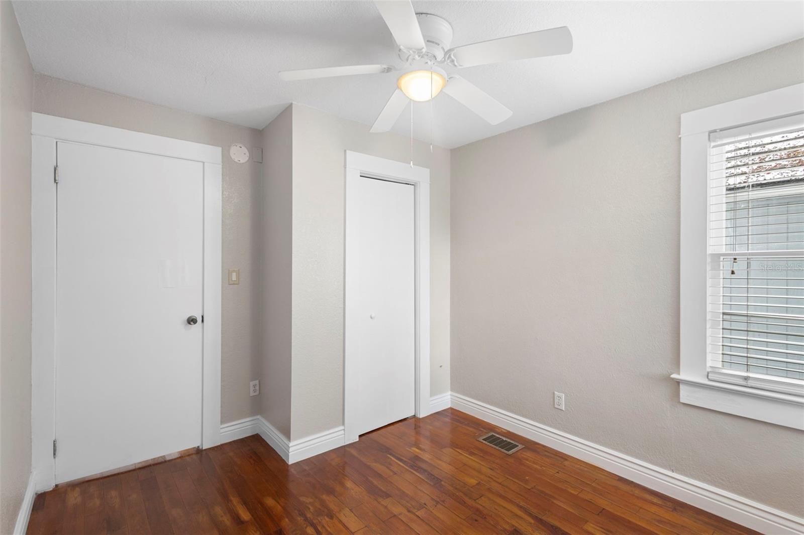 ORANGE CREST - Residential