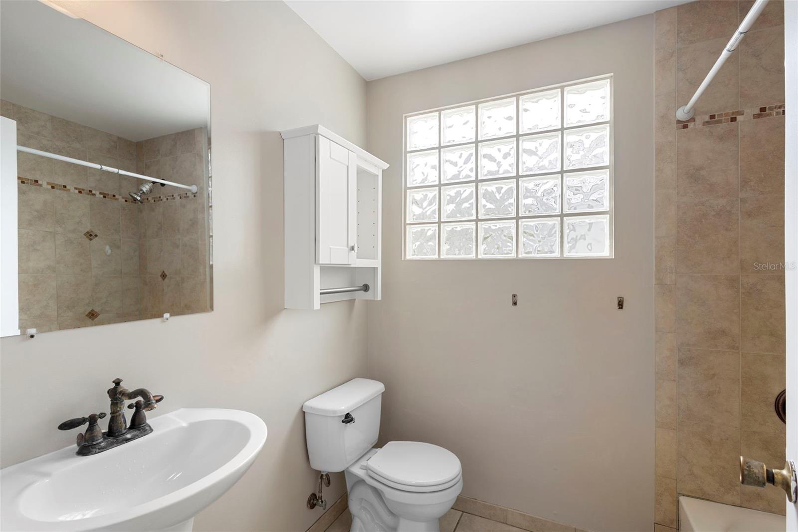 ORANGE CREST - Residential