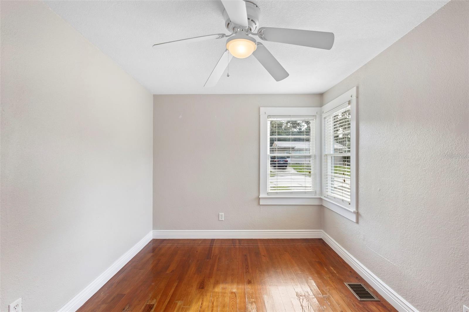 ORANGE CREST - Residential