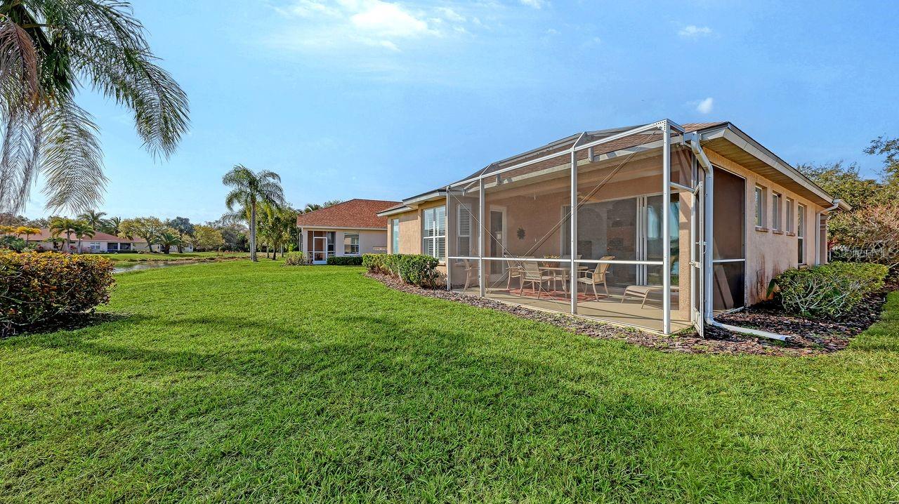 CARRIAGE RUN AT UNIVERSITY PLACE - Residential