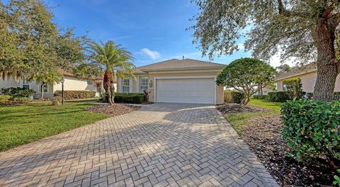 Photo of 7423 Sea Island Lane, Bradenton, FL 34201 (MLS # A4683498)
