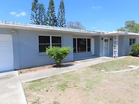Photo of 2447 Foster Lane, Sarasota, FL 34239 (MLS # TB8517492)