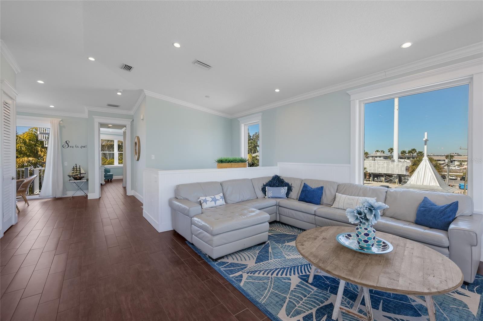 CORRECTED PLAT OF AZURE SHORES - Residential