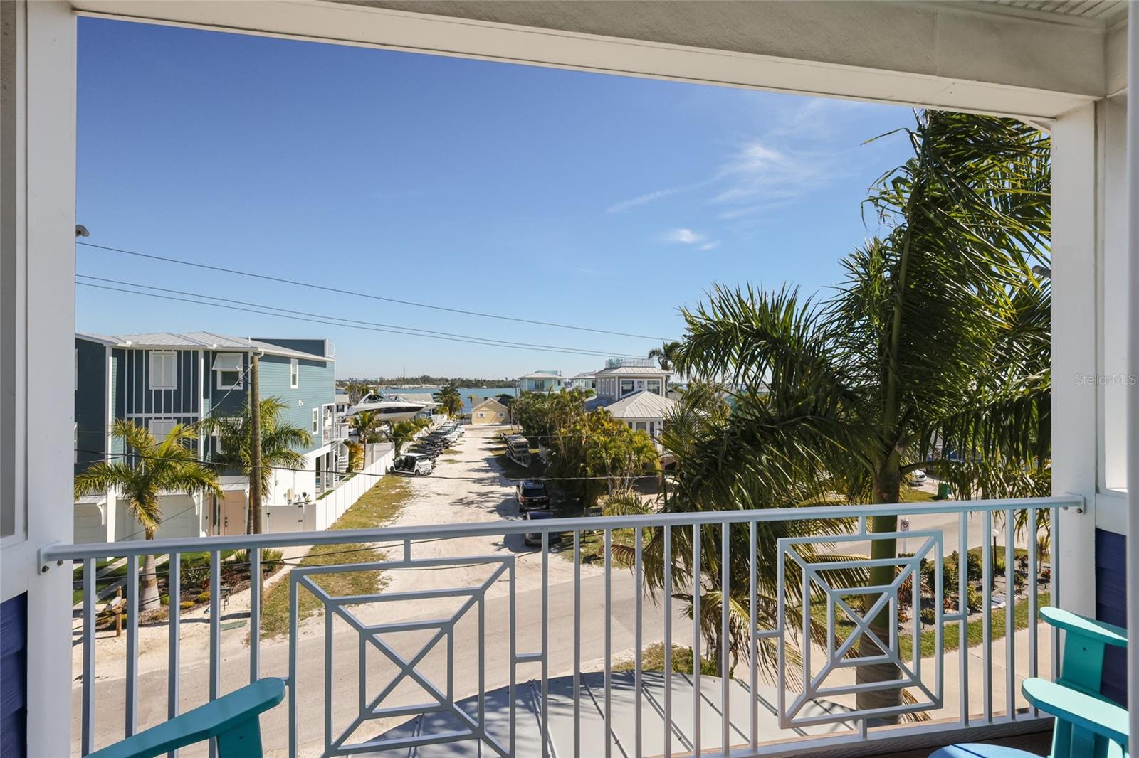 CORRECTED PLAT OF AZURE SHORES - Residential