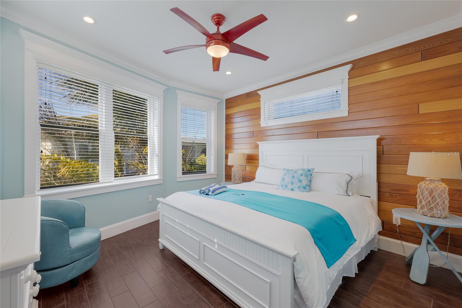 CORRECTED PLAT OF AZURE SHORES - Residential