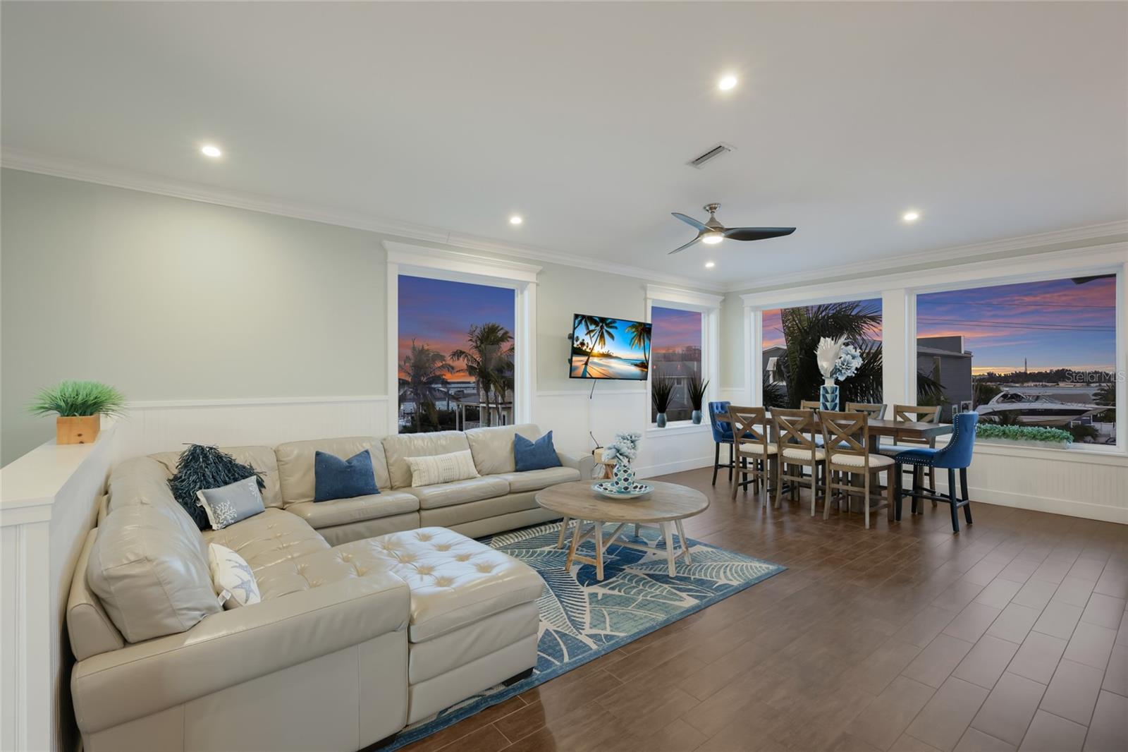 CORRECTED PLAT OF AZURE SHORES - Residential