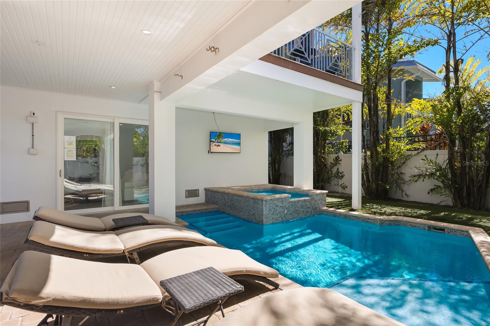 CORRECTED PLAT OF AZURE SHORES - Residential