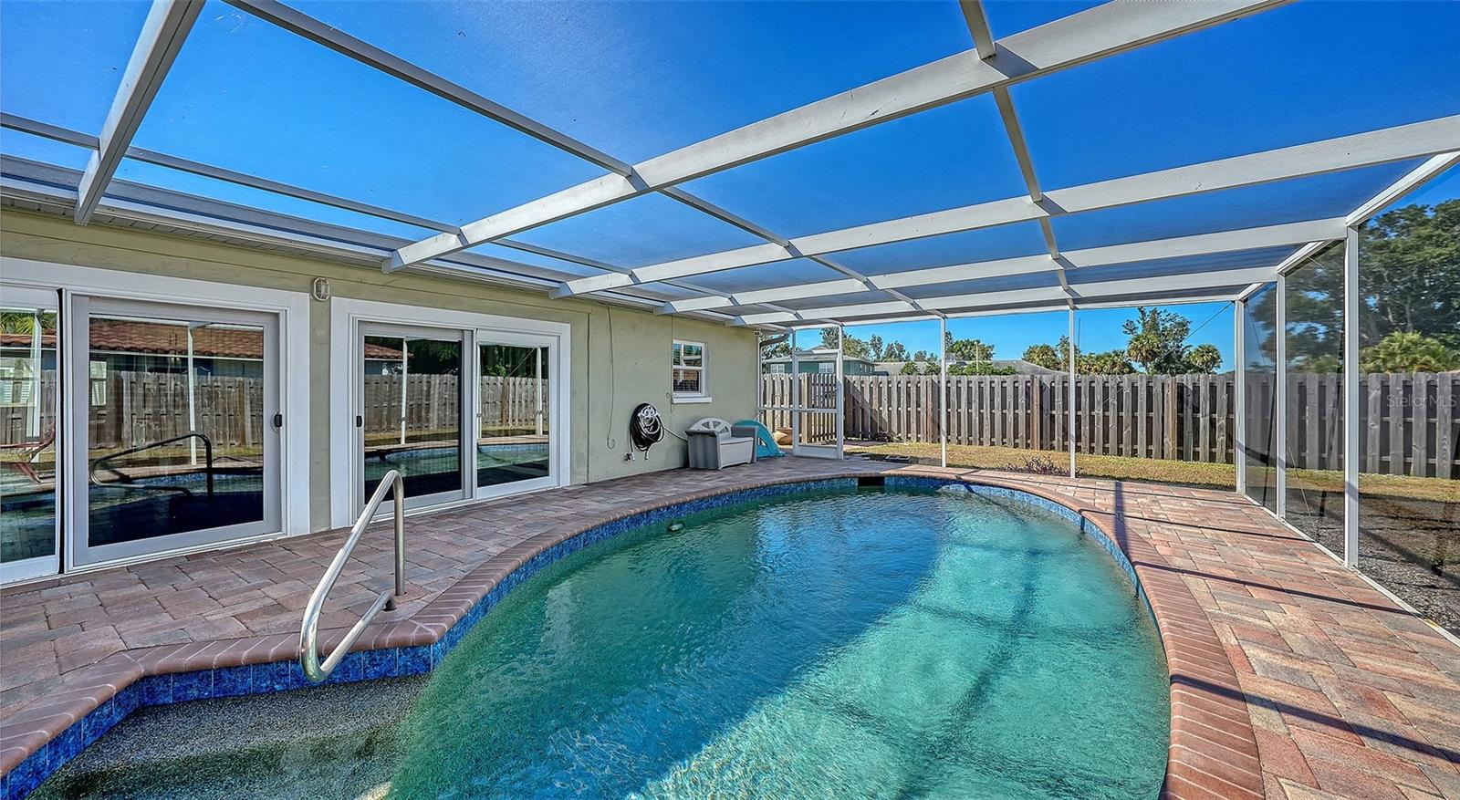 VLG GREEN CLUB ESTS UNIT B - Residential Lease