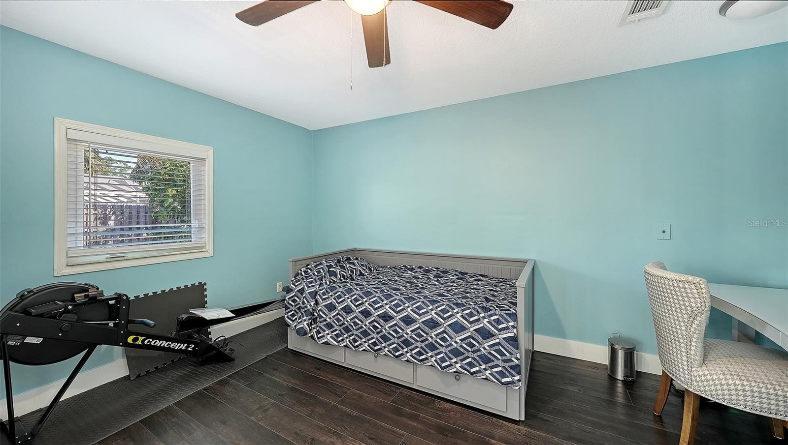 VLG GREEN CLUB ESTS UNIT B - Residential Lease