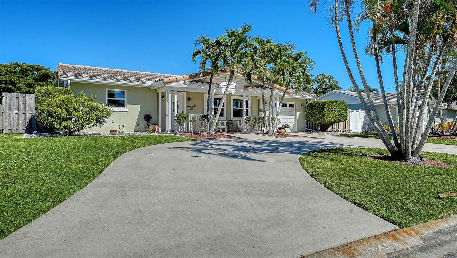 VLG GREEN CLUB ESTS UNIT B - Residential Lease