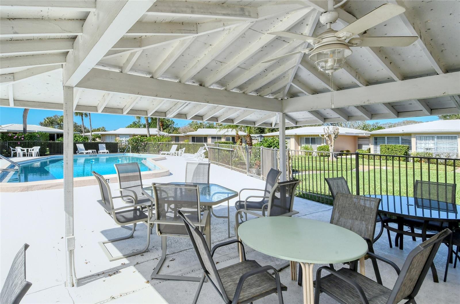 VLG GREEN CLUB ESTS UNIT B - Residential Lease