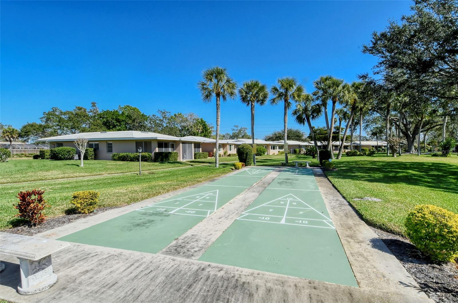 VLG GREEN CLUB ESTS UNIT B - Residential Lease