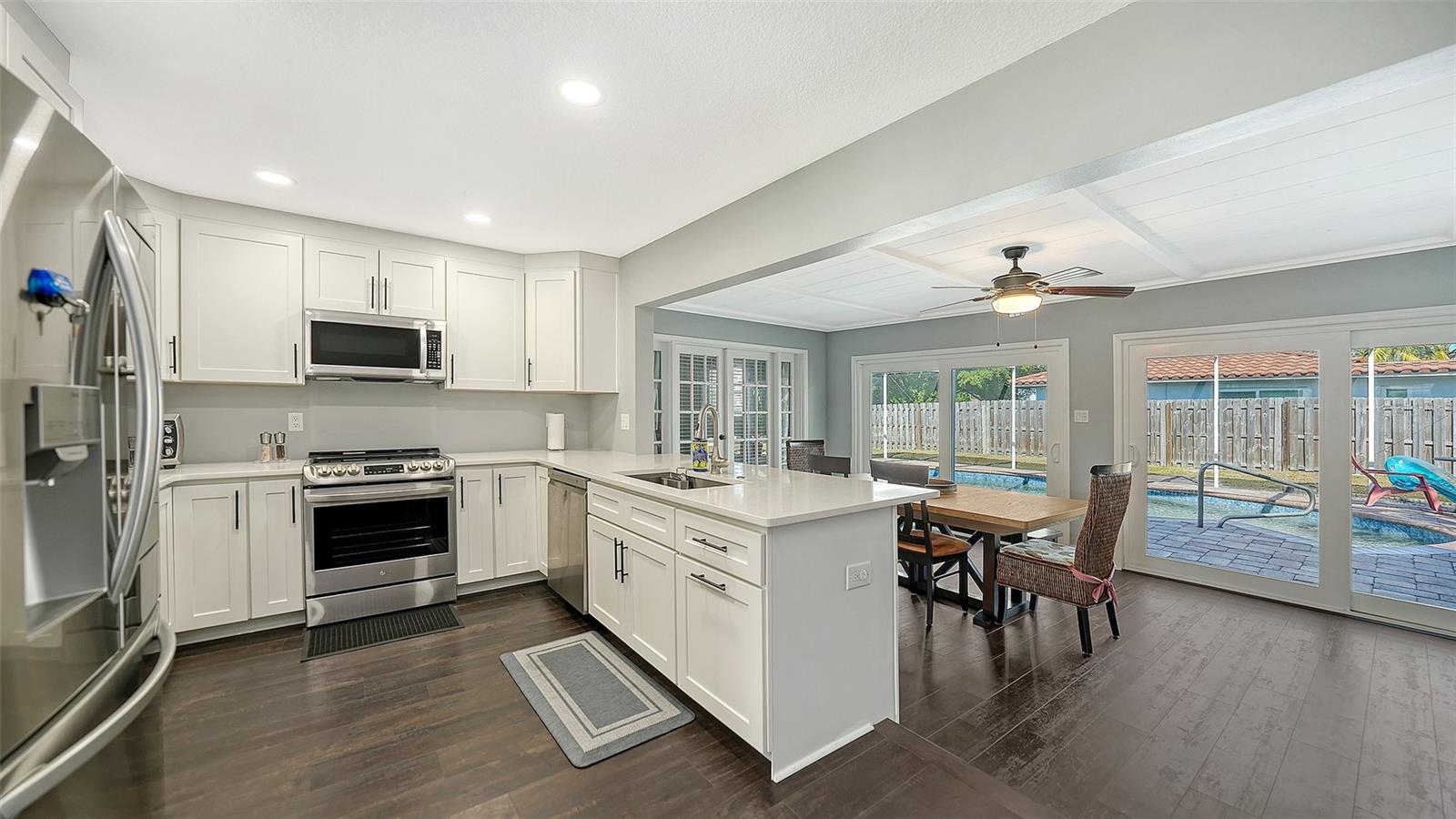 VLG GREEN CLUB ESTS UNIT B - Residential Lease