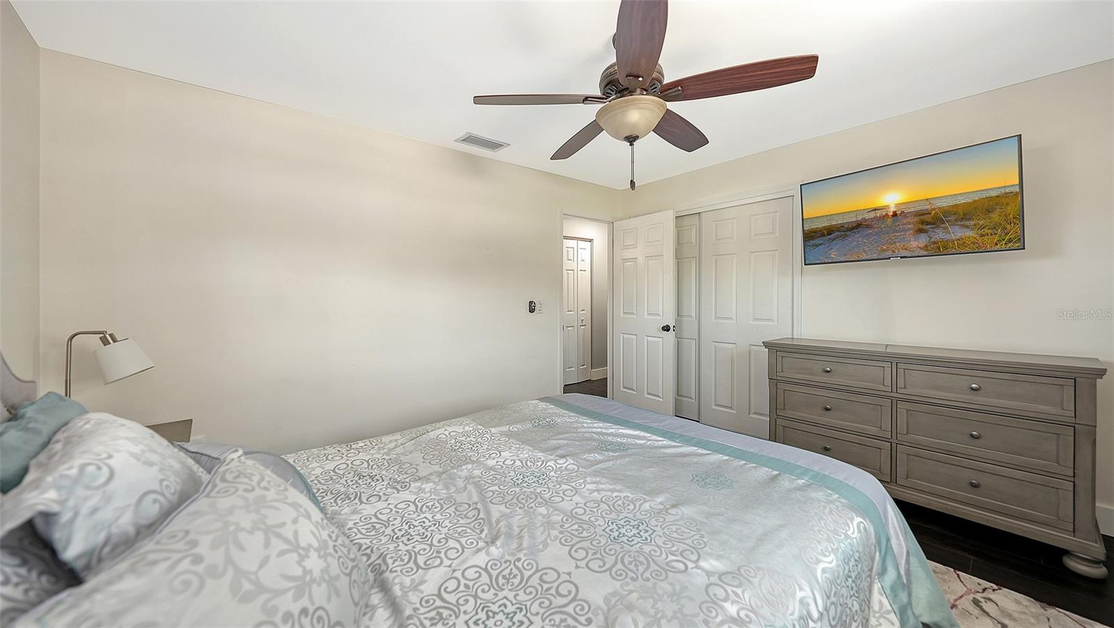 VLG GREEN CLUB ESTS UNIT B - Residential Lease