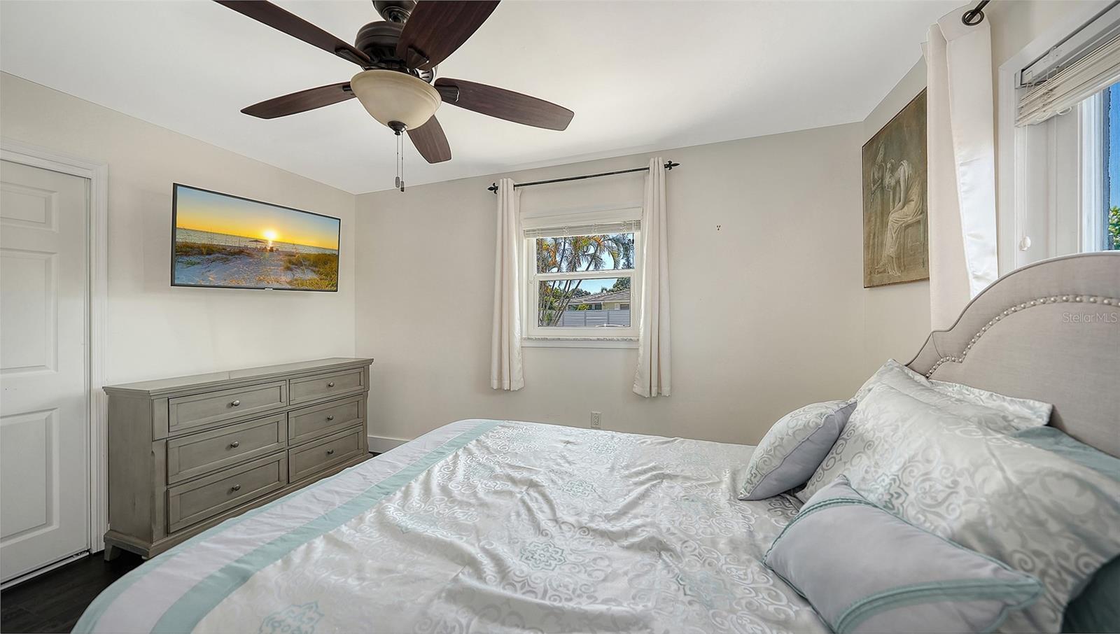 VLG GREEN CLUB ESTS UNIT B - Residential Lease