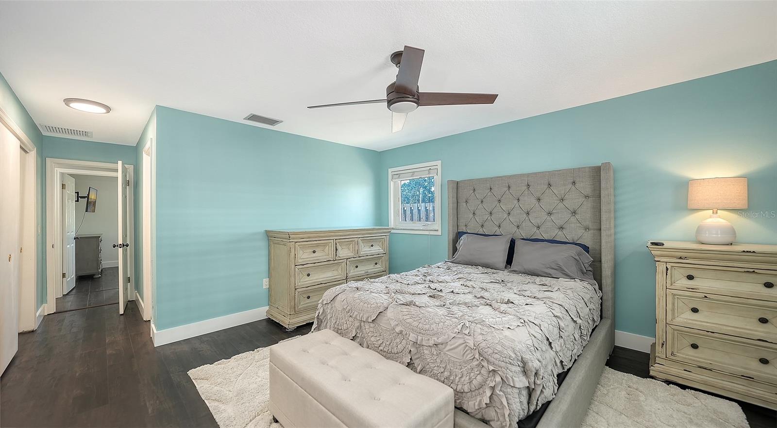 VLG GREEN CLUB ESTS UNIT B - Residential Lease