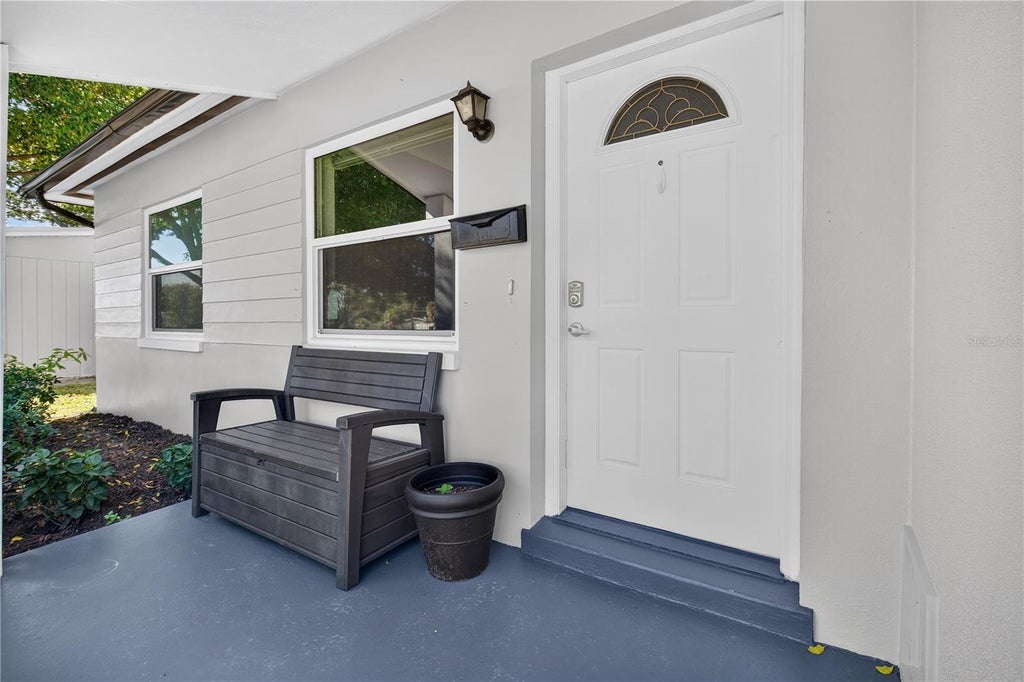 Photo of 844 87th Avenue N, St Petersburg, FL 33702 (MLS # TB8551488)