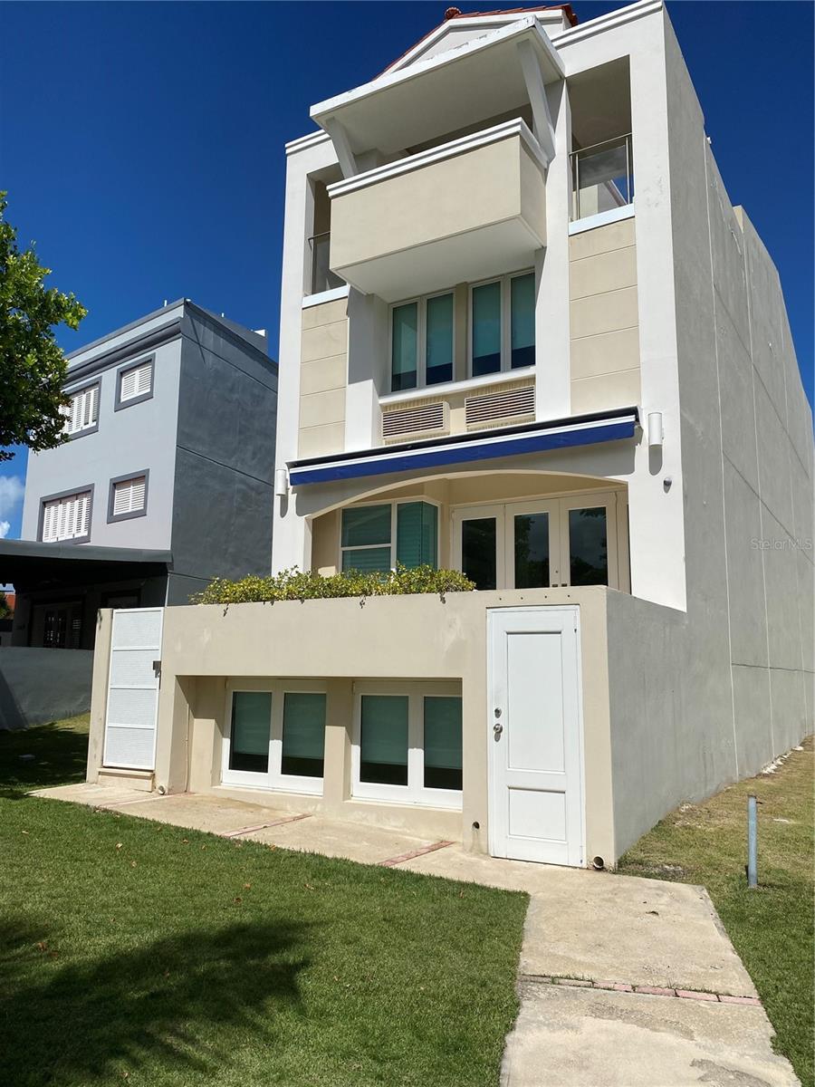 PENINSULA - Residential
