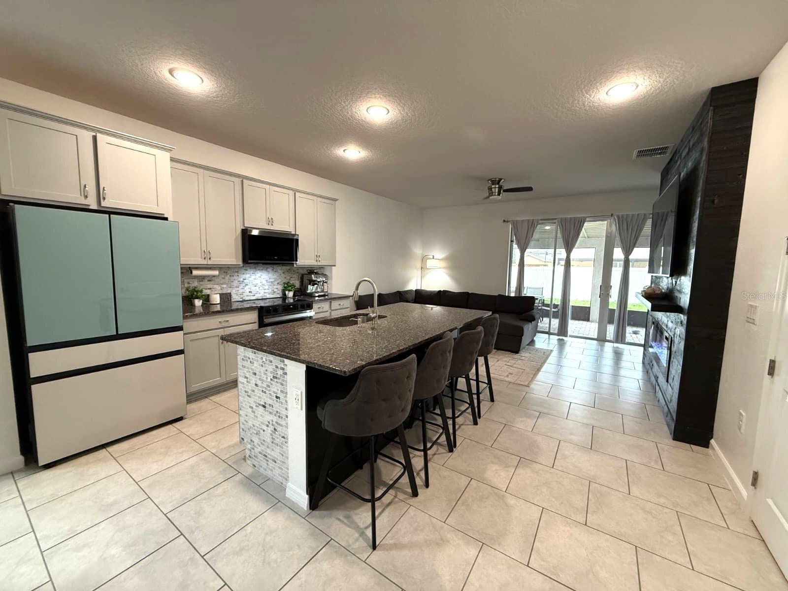 ESTATES/WESTERLY - Residential