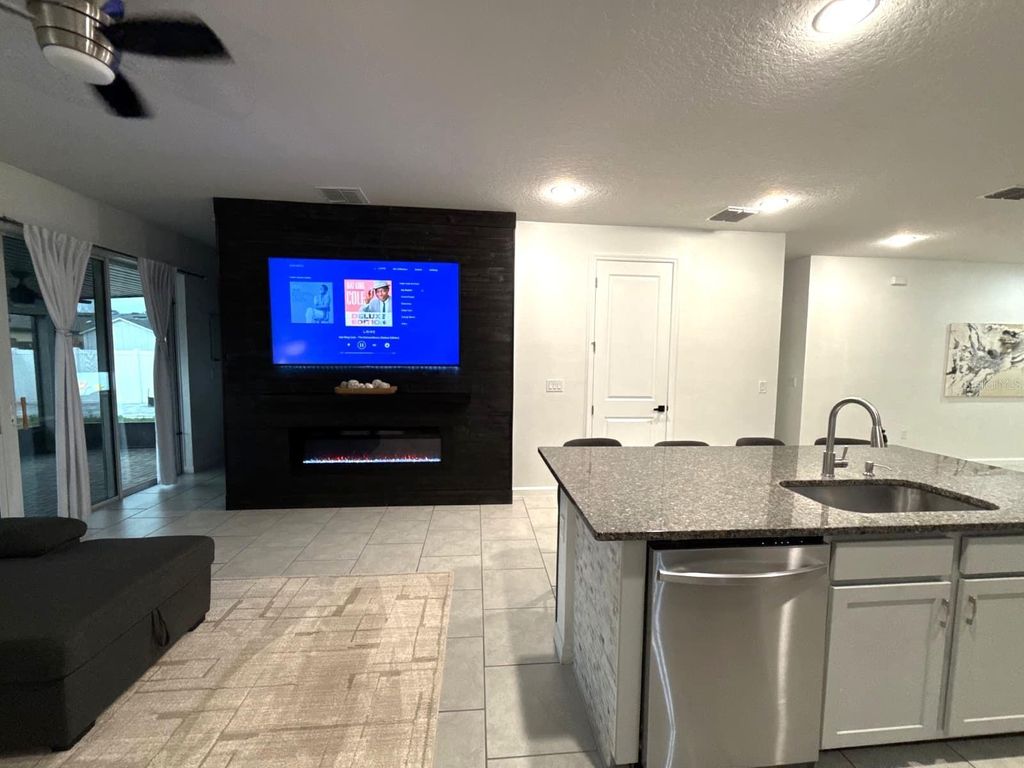 Photo of 5629 Western Sun Drive, Saint Cloud, FL 34771 (MLS # O6391381)