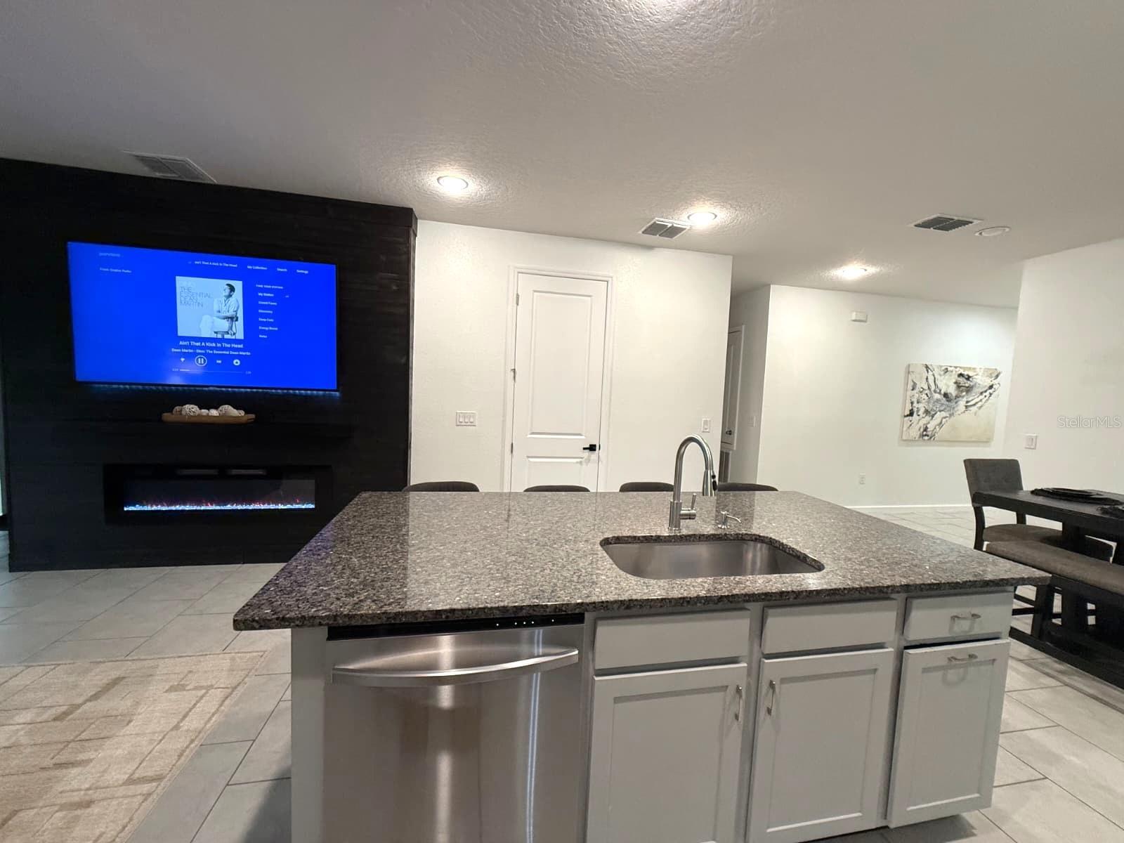 ESTATES/WESTERLY - Residential