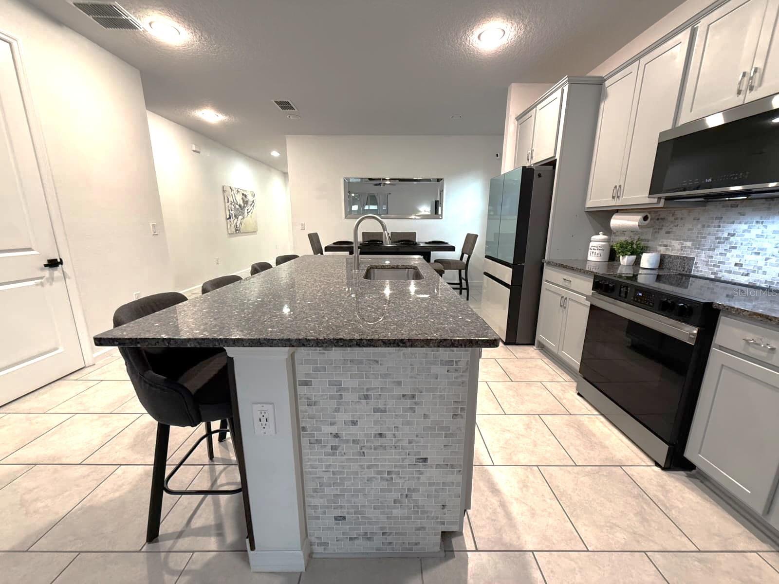 ESTATES/WESTERLY - Residential