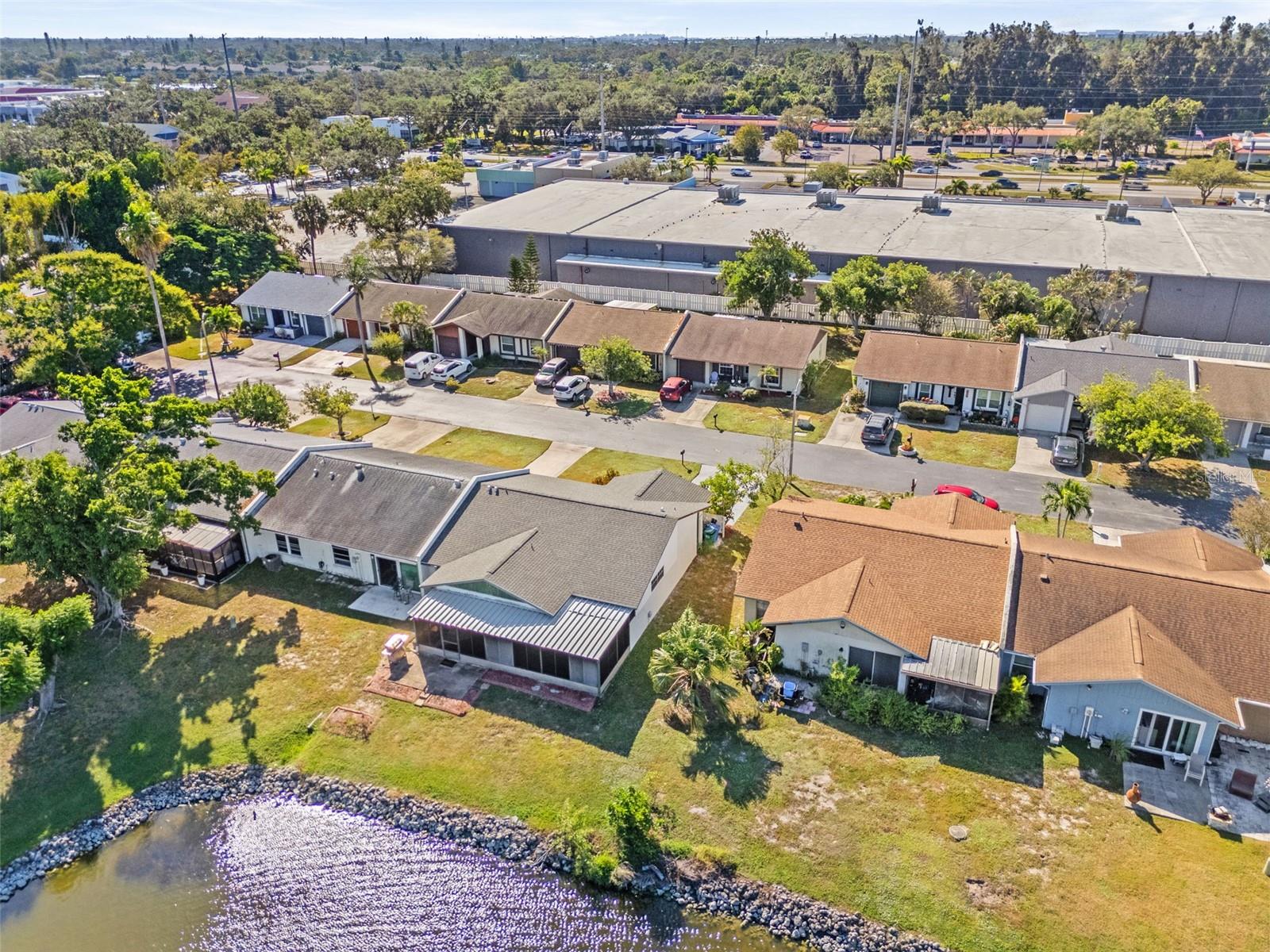 TOWNHOUSES OF LAKESIDE SOUTH - Residential