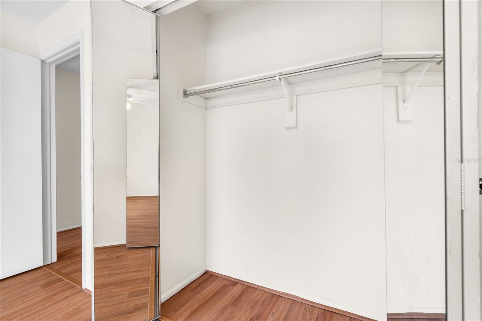 TOWNHOUSES OF LAKESIDE SOUTH - Residential