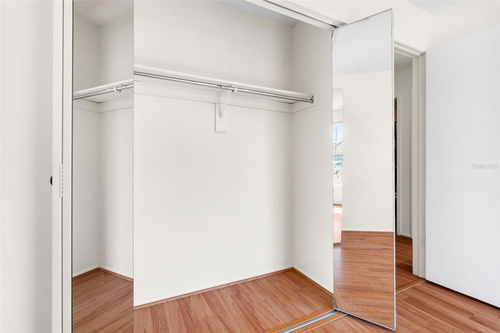 TOWNHOUSES OF LAKESIDE SOUTH - Residential