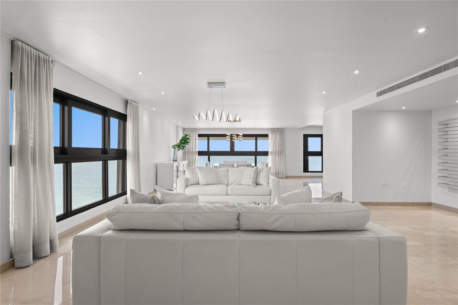 CONDOMINIO TENERIFE - Residential