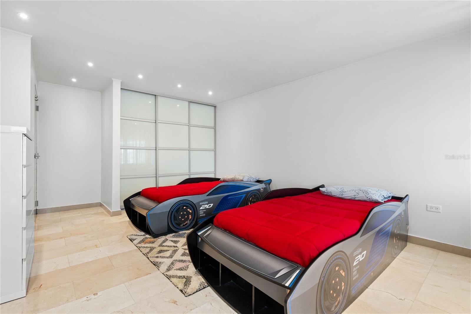 CONDOMINIO TENERIFE - Residential