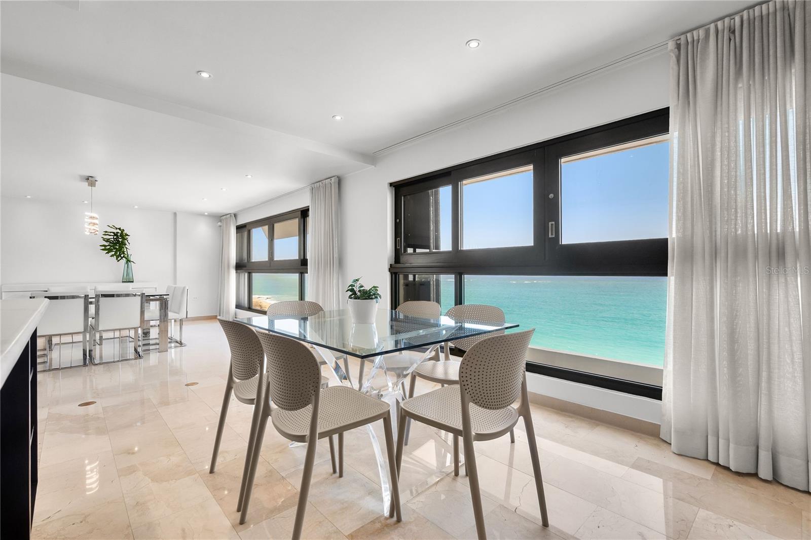 CONDOMINIO TENERIFE - Residential