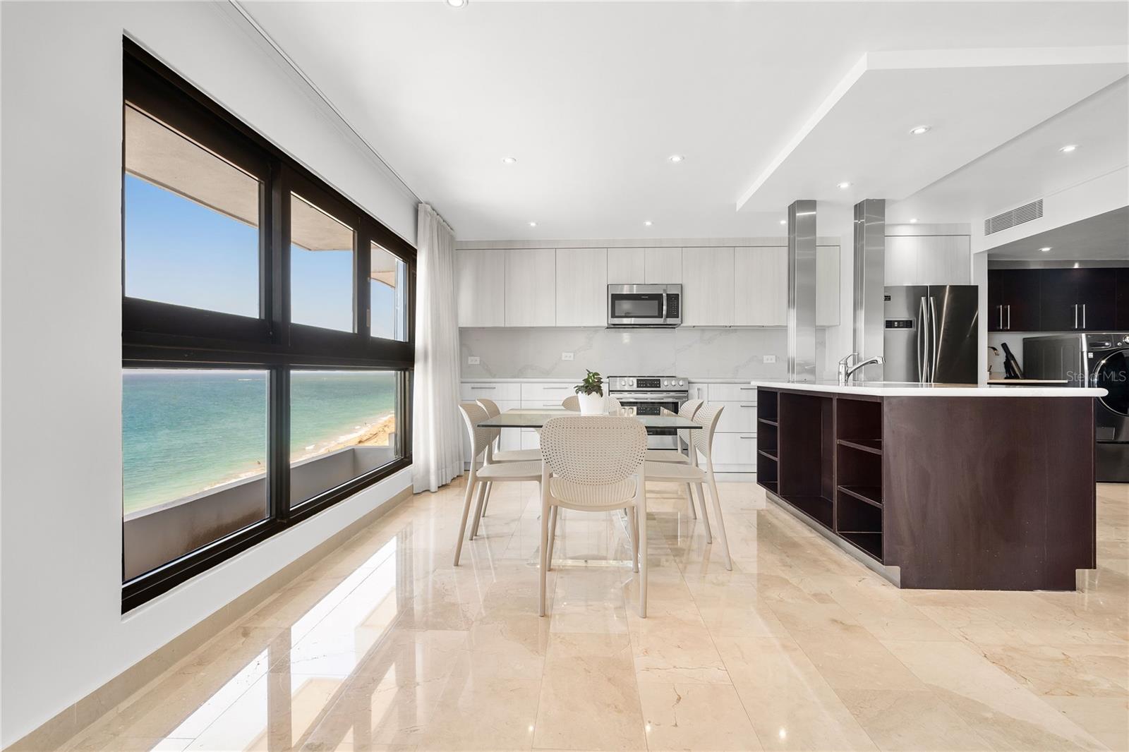 CONDOMINIO TENERIFE - Residential