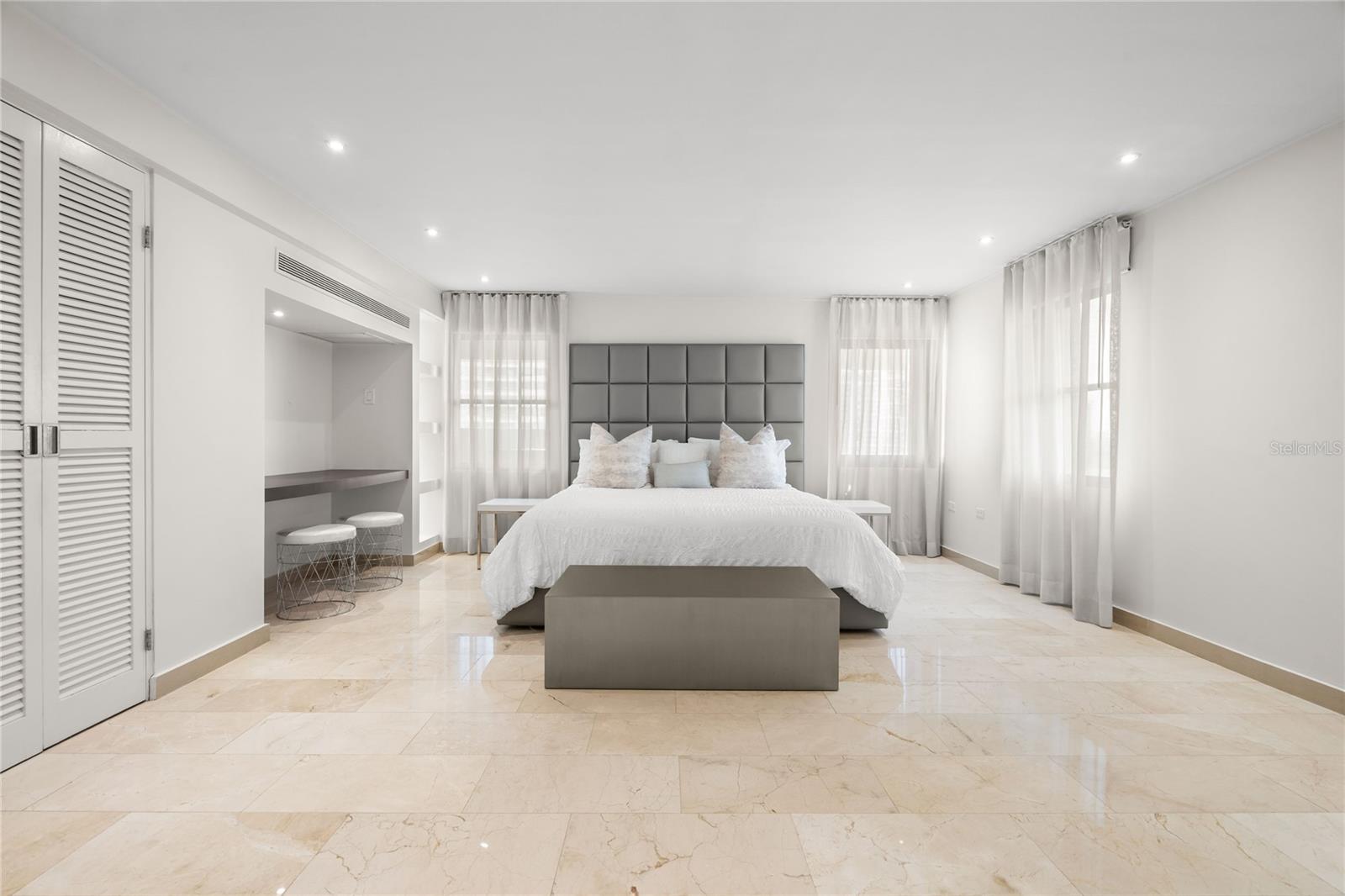 CONDOMINIO TENERIFE - Residential