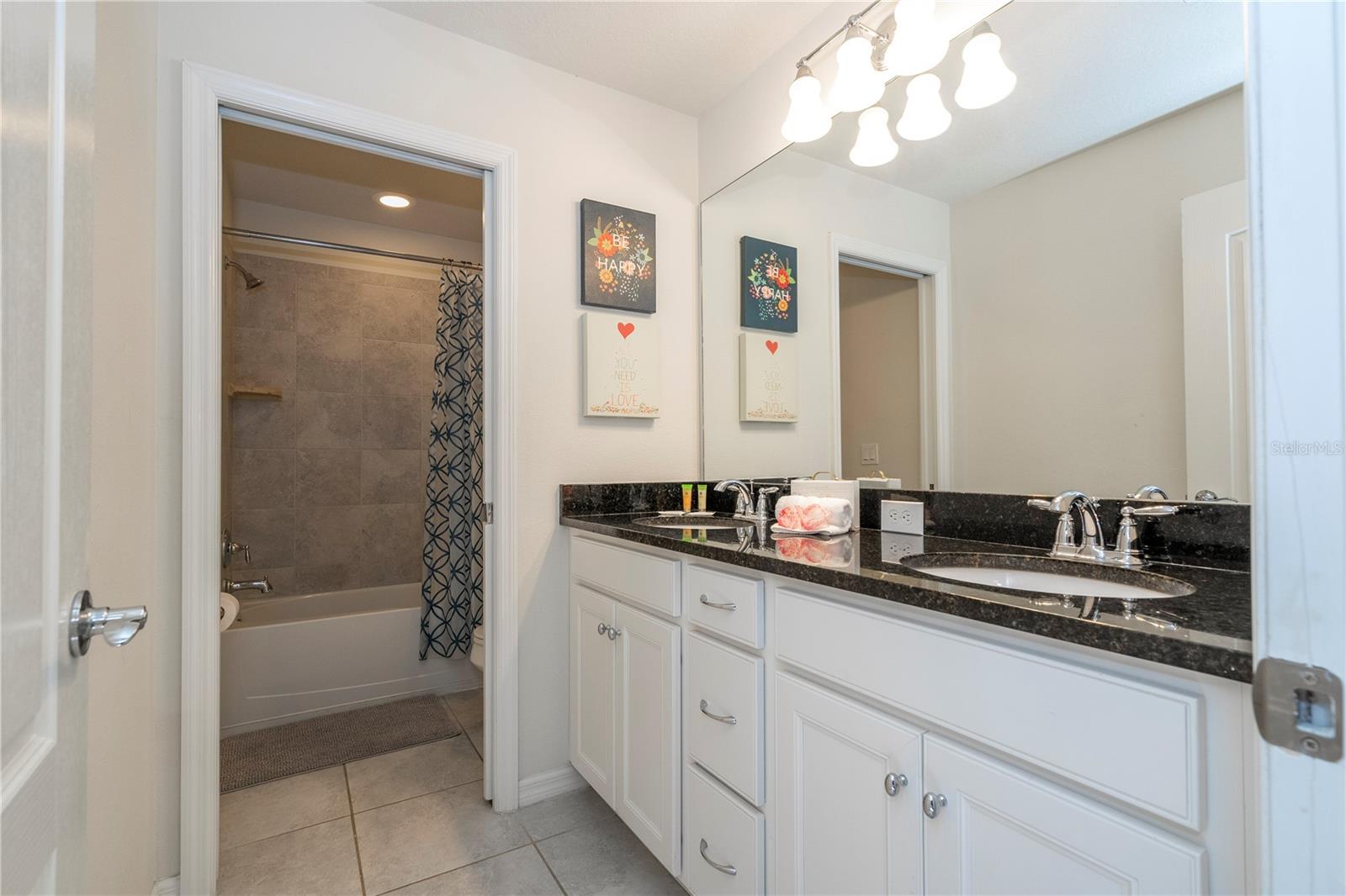 WINDSOR AT WESTSIDE PH 1 - Residential