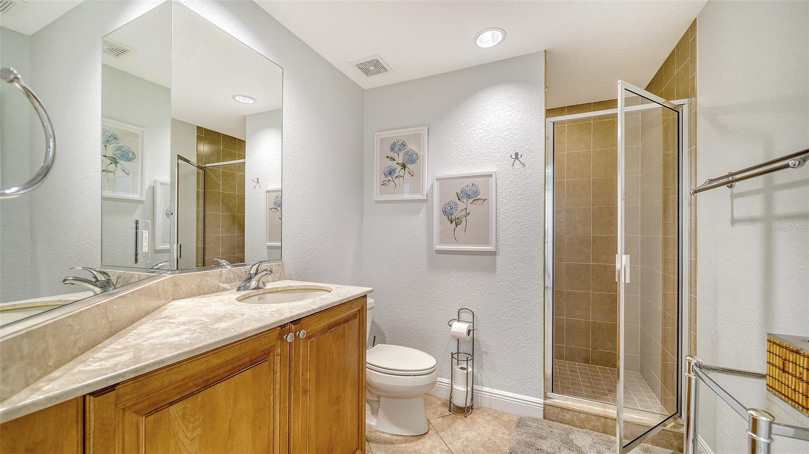 VILLAS AT BELLAGIO HARBOR VILLAGE - Residential Lease