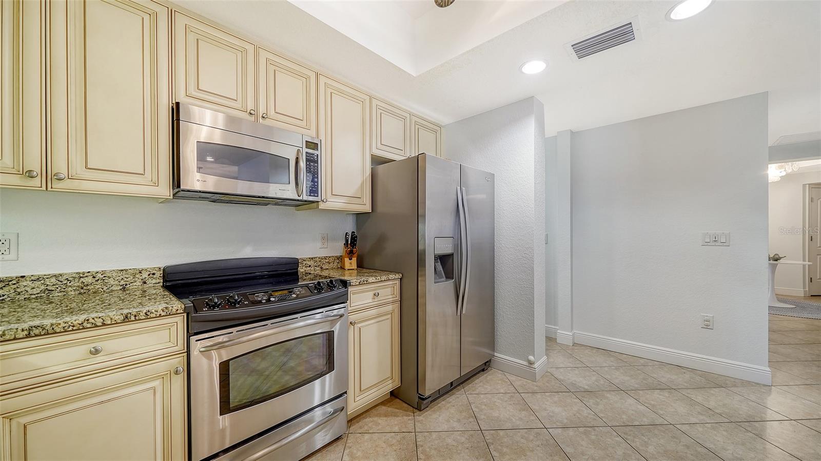 VILLAS AT BELLAGIO HARBOR VILLAGE - Residential Lease