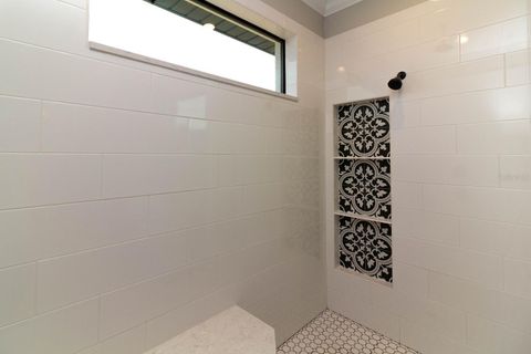 Tiny photo for 1000 Silver Drive, Umatilla, FL 32784 (MLS # G5109980)