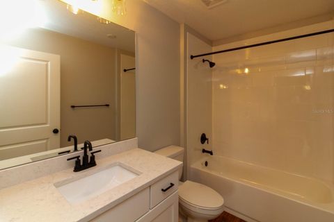 Tiny photo for 1000 Silver Drive, Umatilla, FL 32784 (MLS # G5109980)