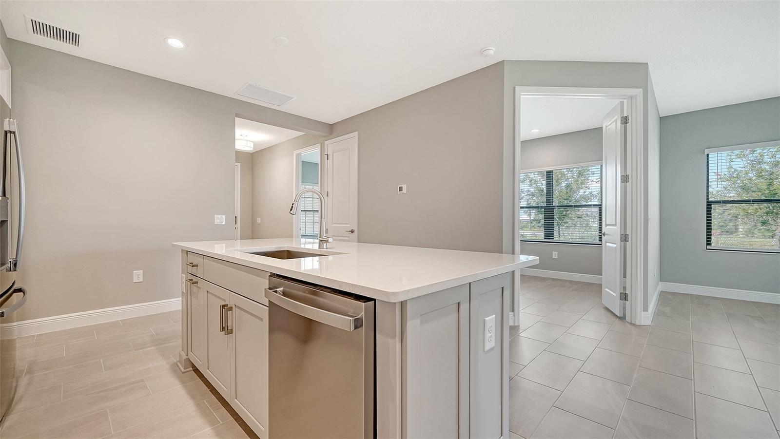 VISTERA OF VENICE - Residential