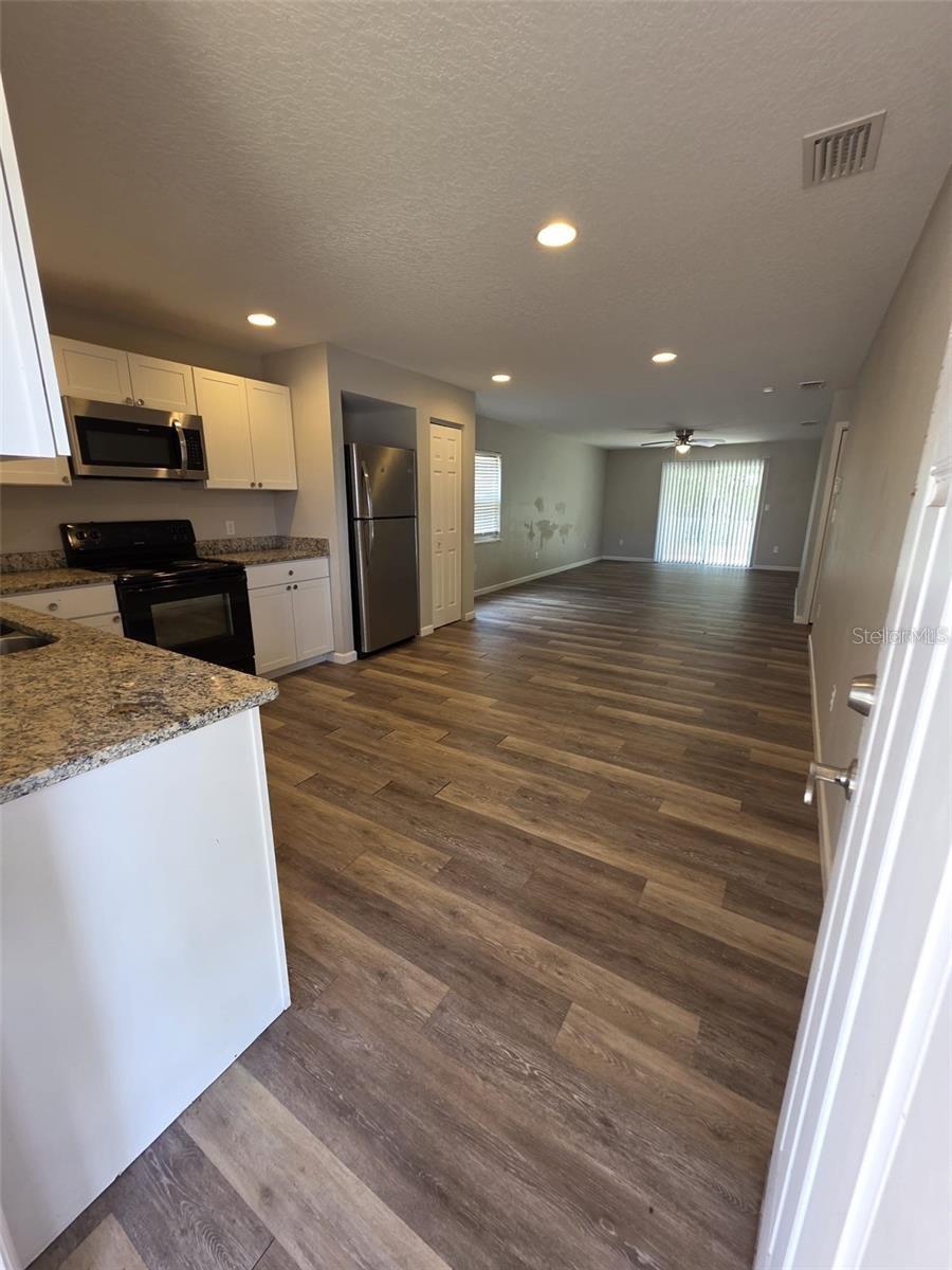 PLYMOUTH PLACE - Residential