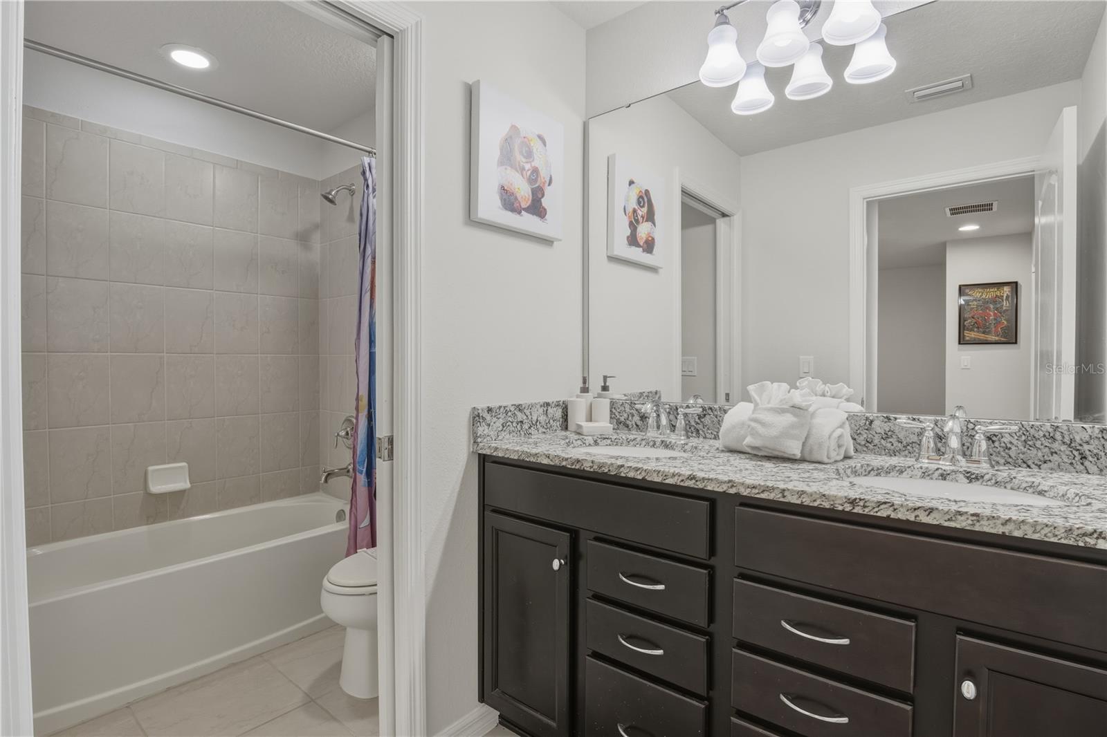 WINDSOR AT WESTSIDE PH 3 - Residential