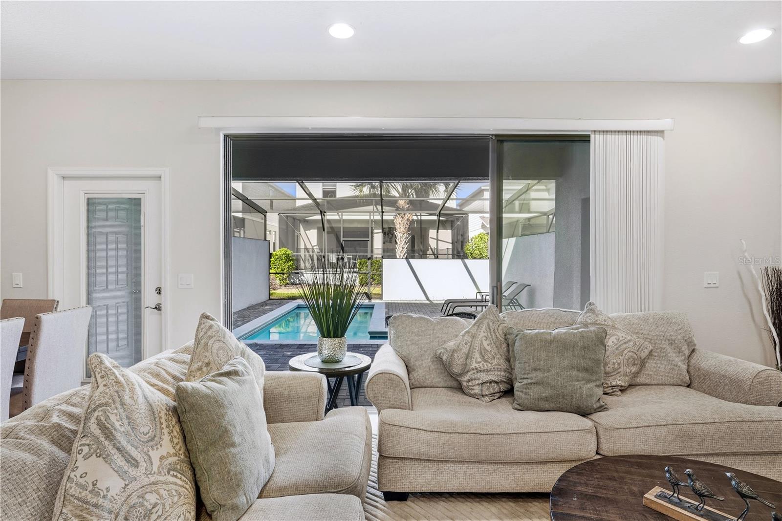 WINDSOR AT WESTSIDE PH 3 - Residential